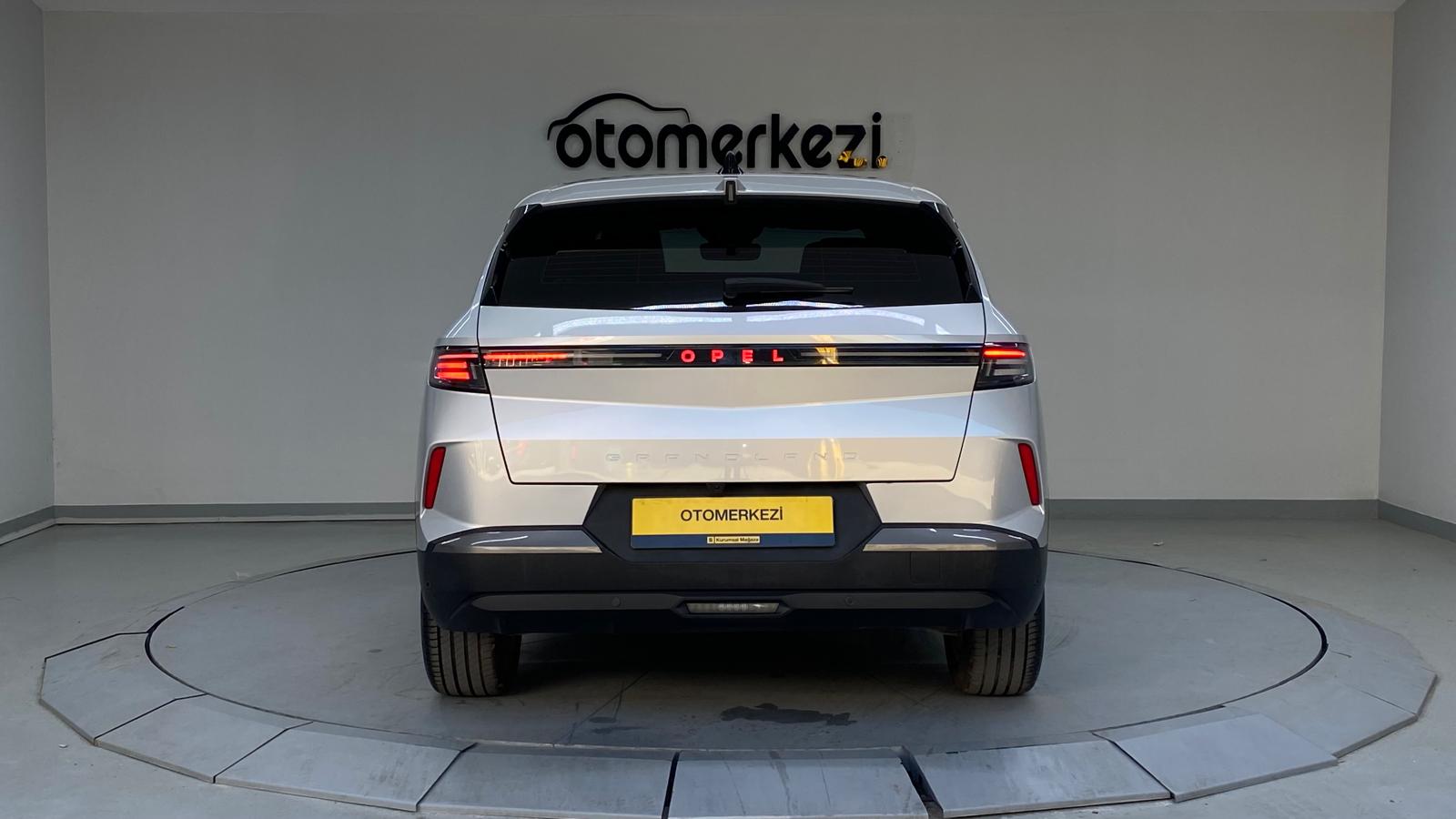 OPEL GRANDLAND 2
